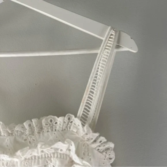 Finders keepers white eyelet lace open back mini dress women’s small - Picture 6 of 13